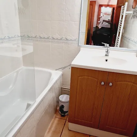 4 Pers Au Pied Des Pistes, Animaux Admis - Fr-1-755-36 Appartement
